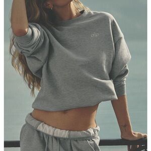 Alo Gray Accolade Crewneck Pullover